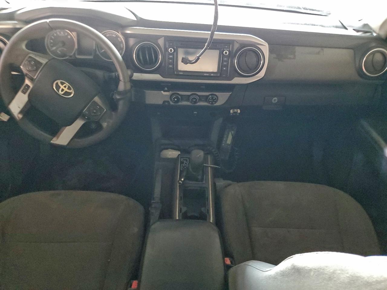 Toyota Tacoma Double Cab Image 5