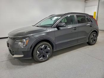  Salvage Kia Niro
