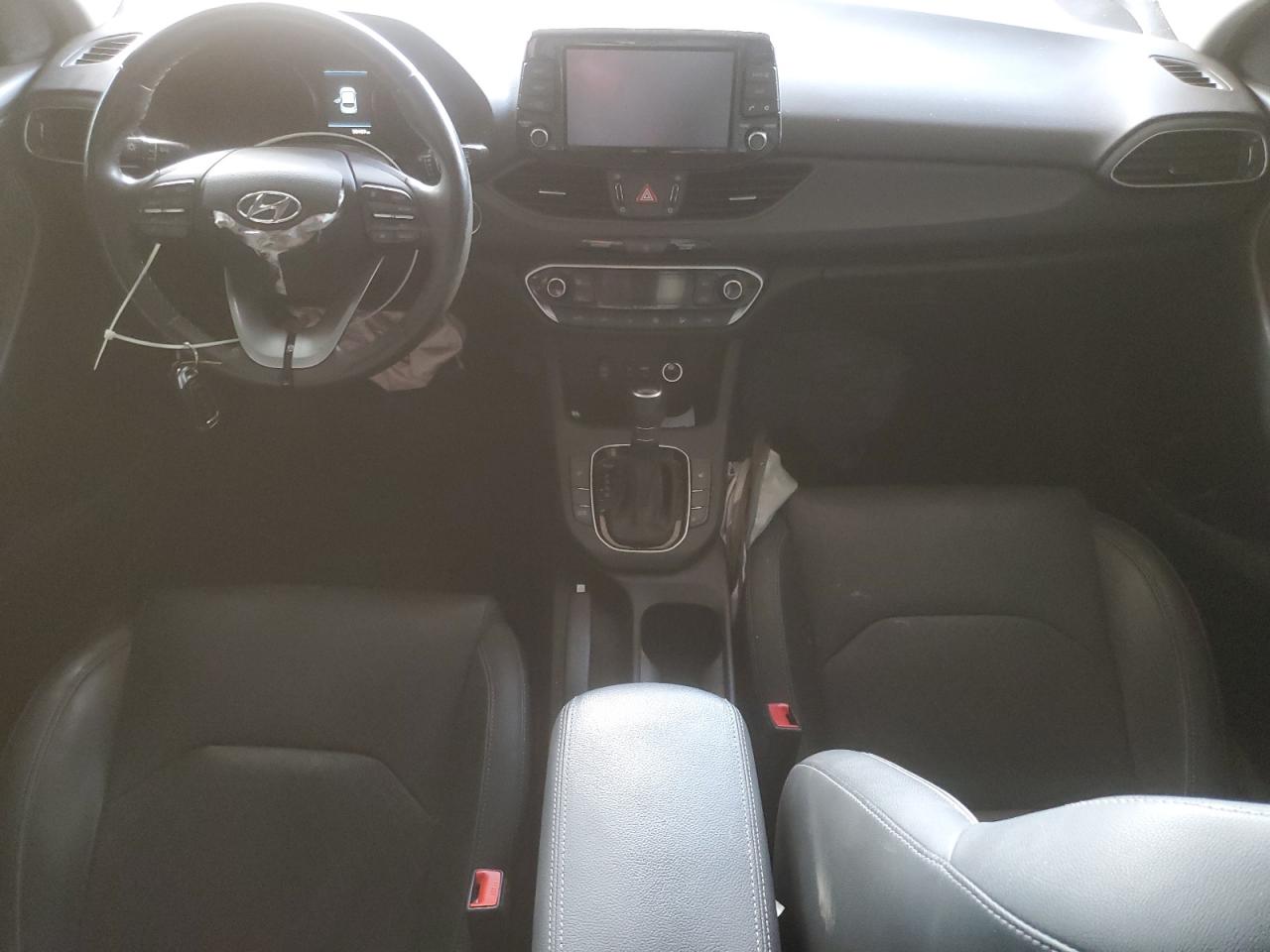 Hyundai ELANTRA Image 11