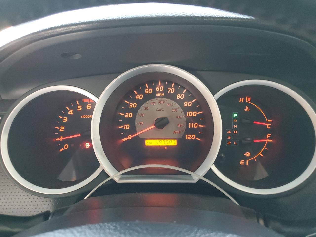 Toyota Tacoma Double Cab Image 12