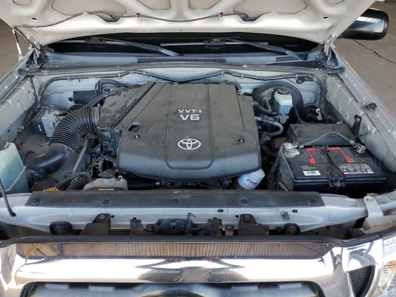 Toyota Tacoma Double Cab Image 8