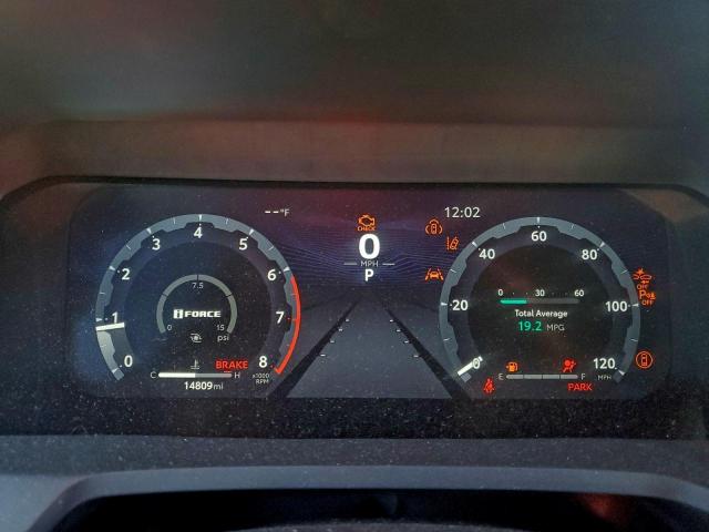 Toyota Tacoma Double Cab Image 3