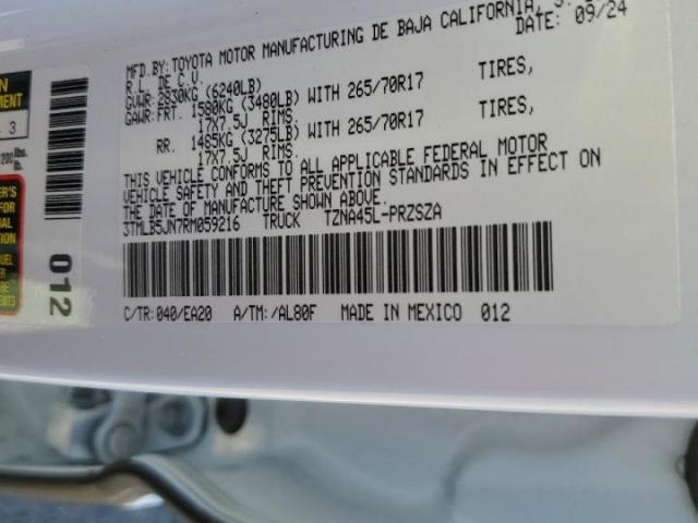 Toyota Tacoma Double Cab Image 7