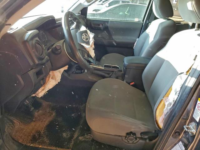 Toyota Tacoma Access Cab Image 4