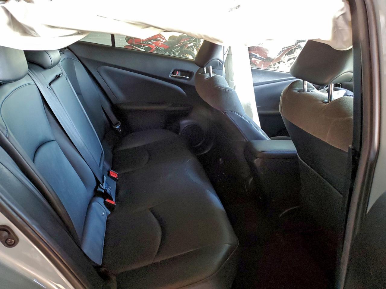 Toyota Prius Image 4