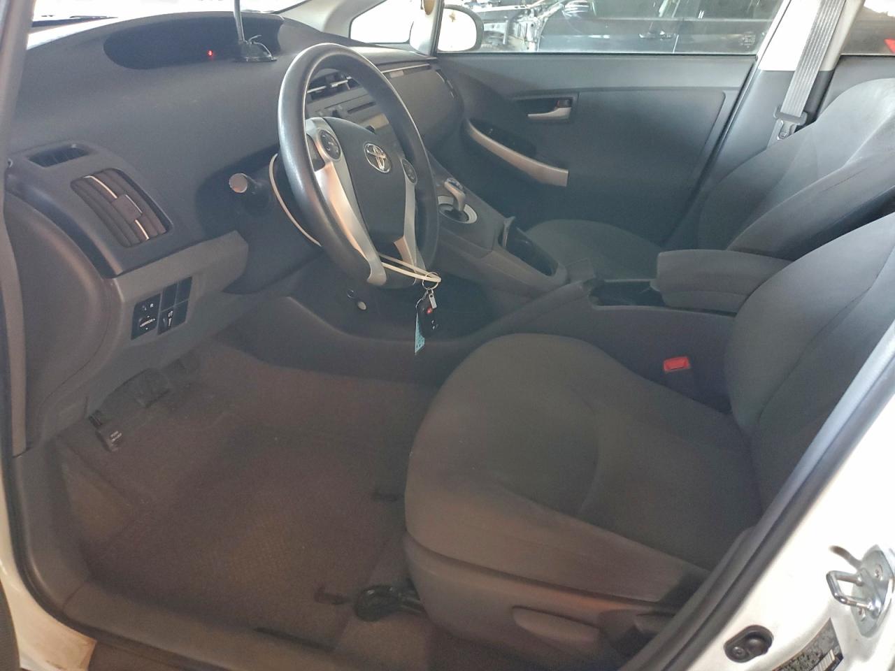 Toyota Prius Image 7