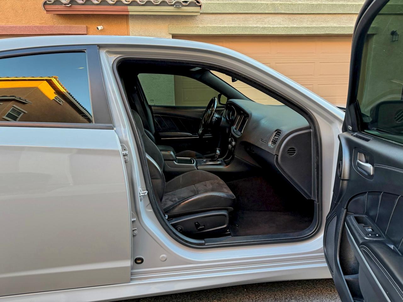 Dodge Charger R/t Image 4