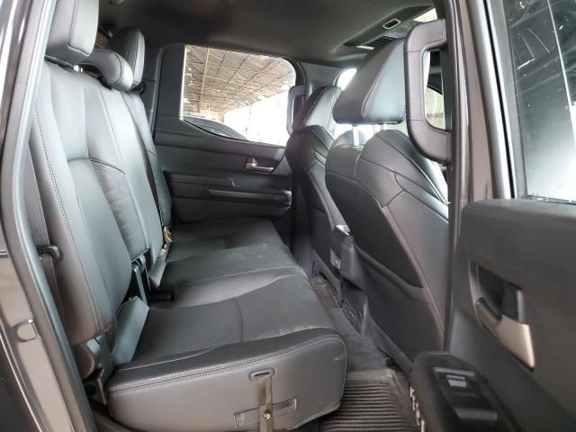 Toyota Tacoma Double Cab Image 4