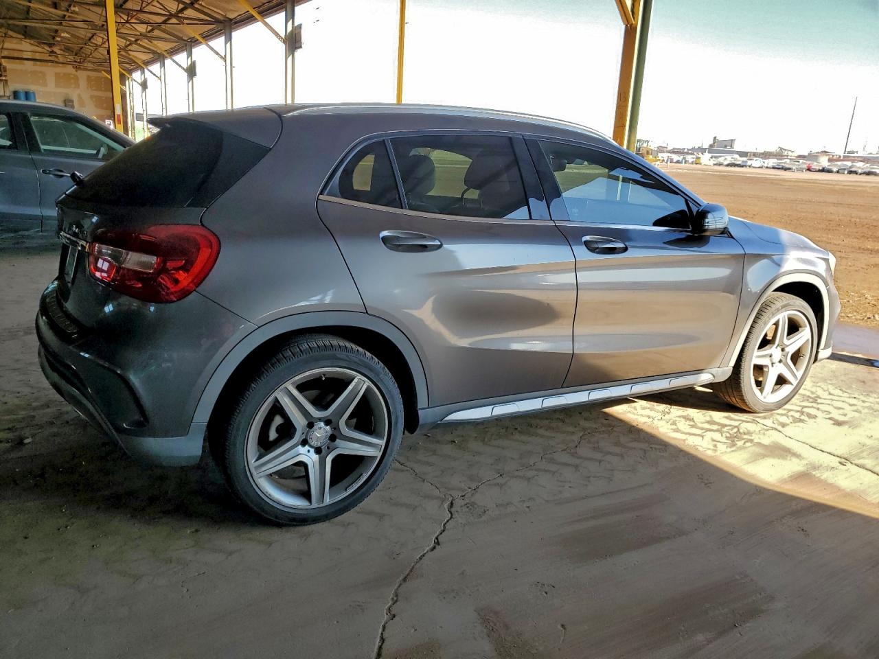 Mercedes-Benz GLA 250 4matic Image 2