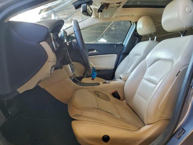 Mercedes-Benz GLA 250 4matic Image 5