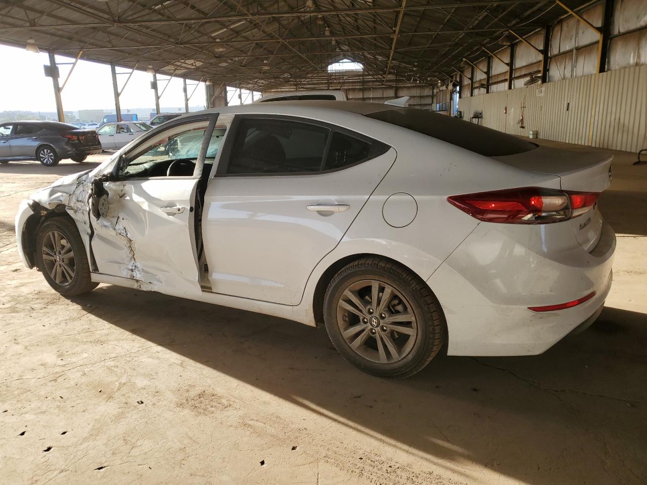 Hyundai ELANTRA Sel Image 11