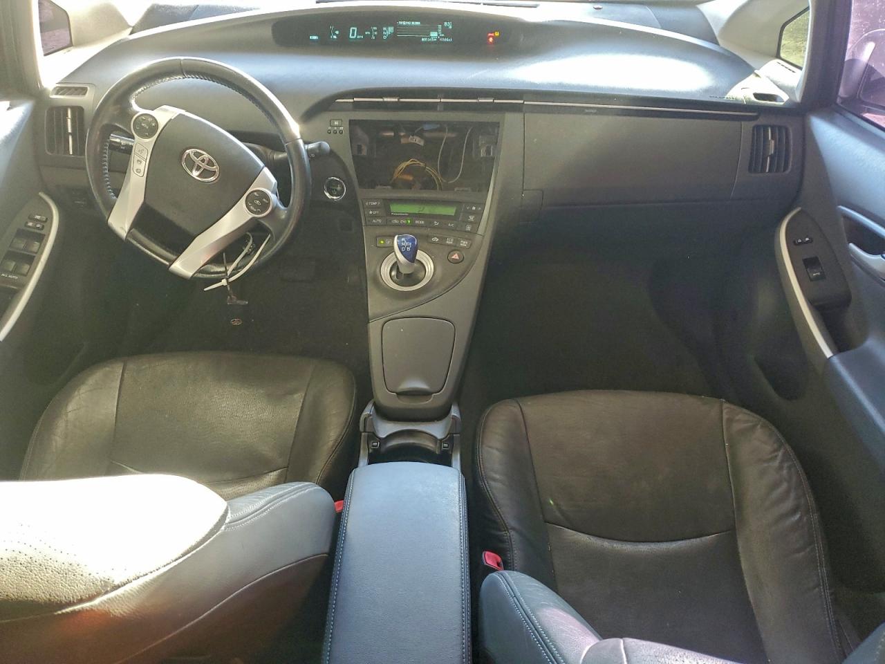 Toyota Prius Image 7