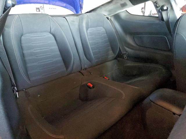 Ford Mustang Image 6