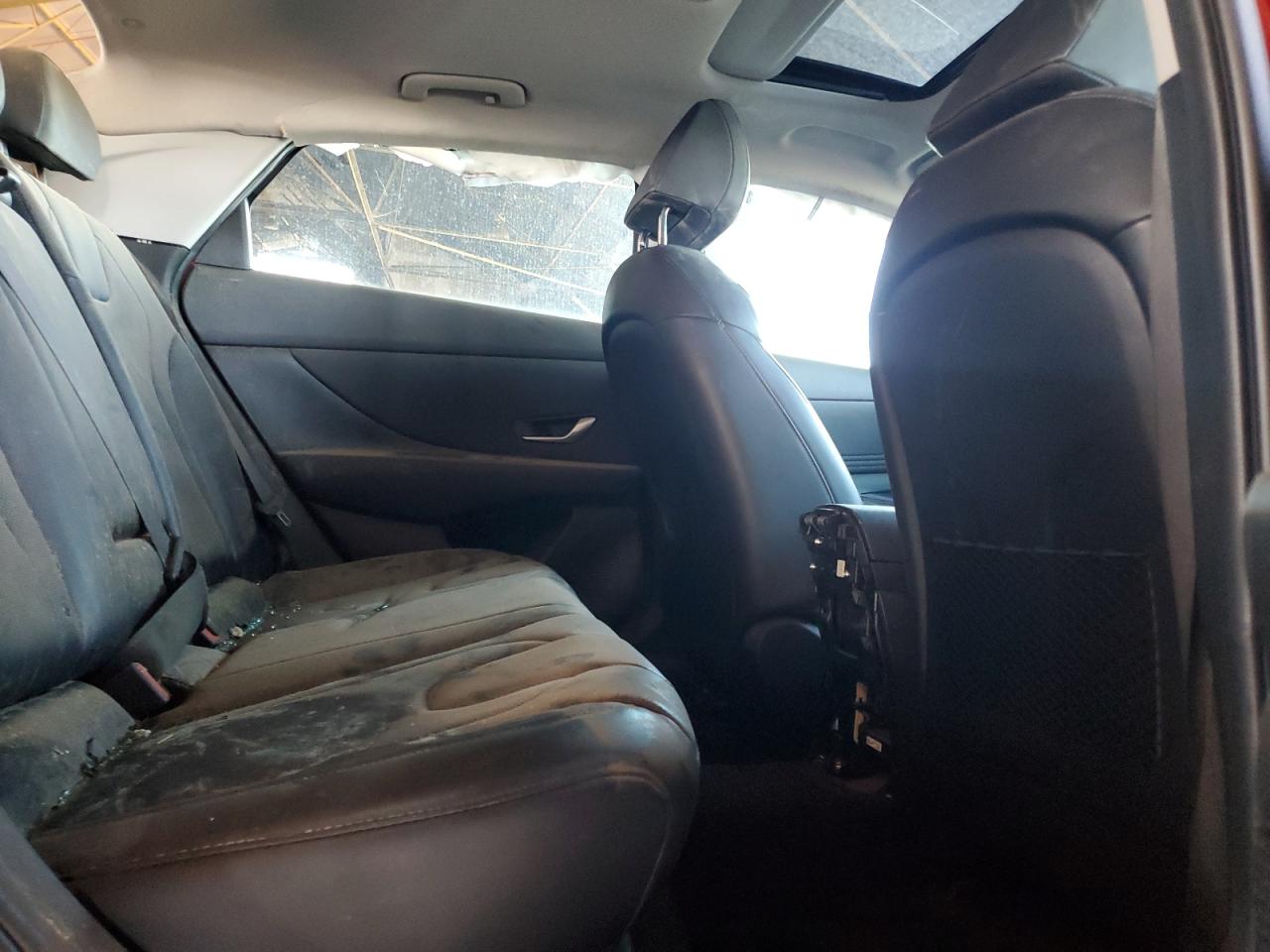 Hyundai ELANTRA Limited Image 7