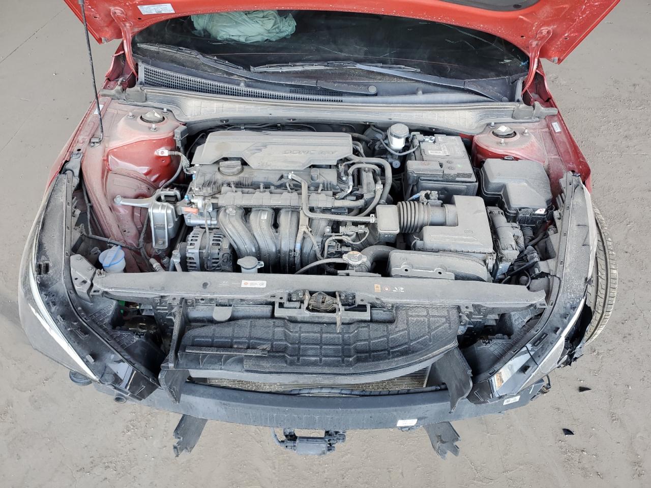 Hyundai ELANTRA Limited Image 11