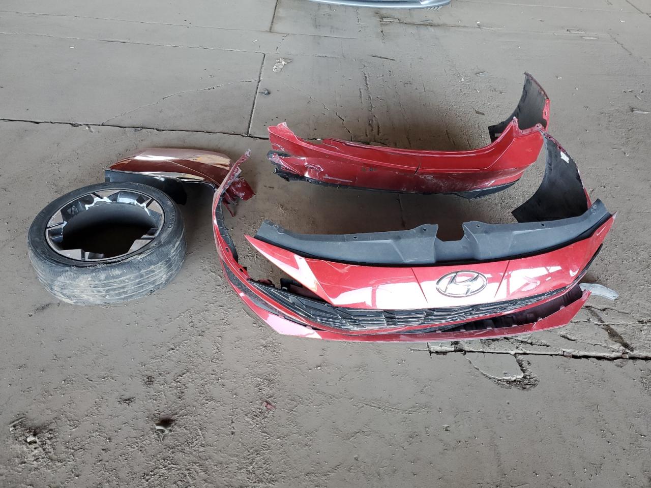 Hyundai ELANTRA Limited Image 13