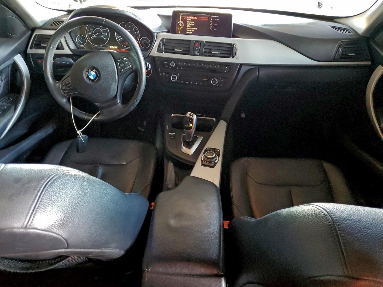 BMW 3 Series Xi Image 6