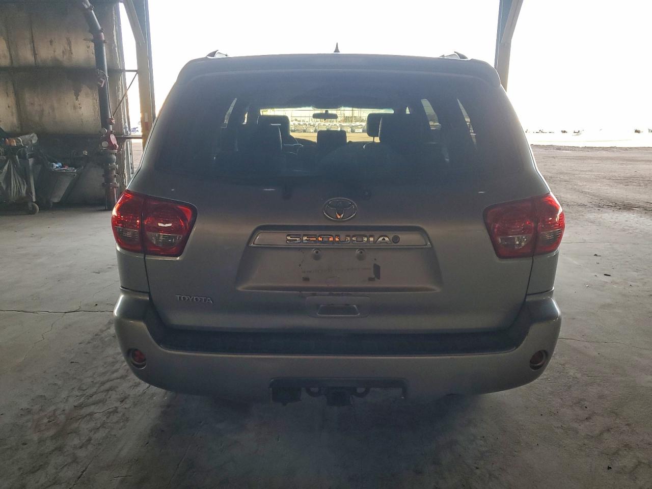 Toyota Sequoia Sr5 Image 13