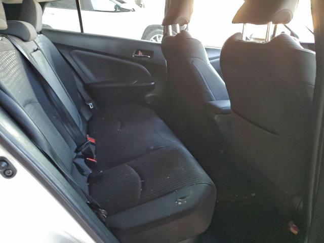 Toyota Prius Image 10