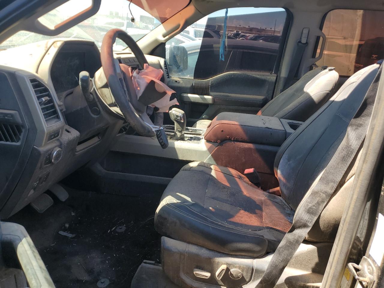 Ford F-150 Supercrew Image 4