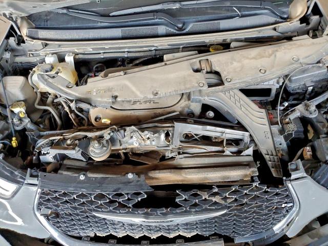 Chrysler Pacifica Touring L Image 12