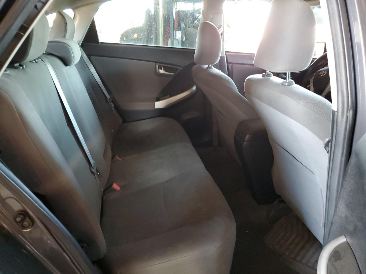 Toyota Prius Image 10