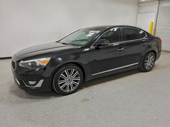  Salvage Kia Cadenza
