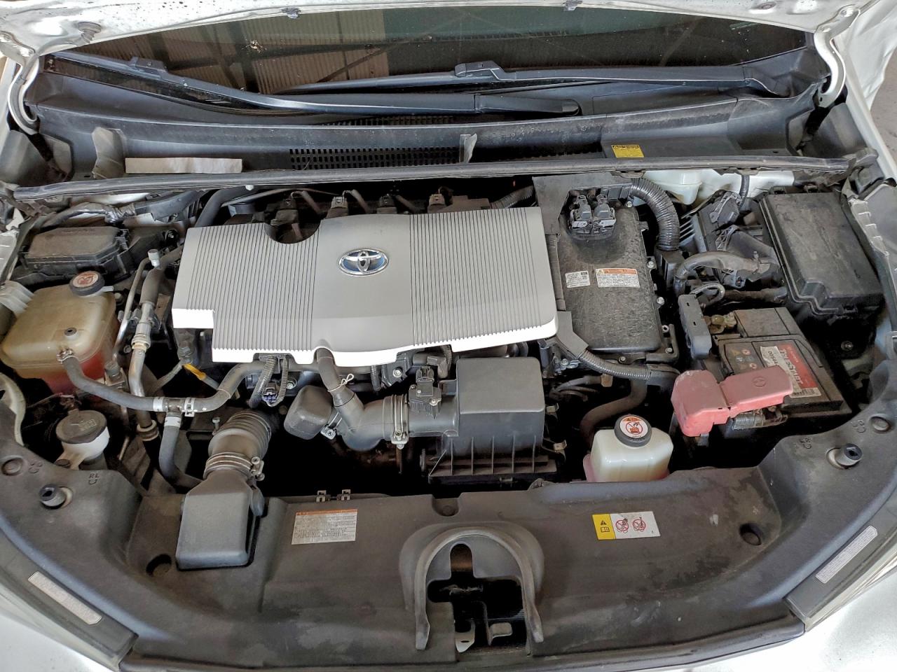 Toyota Prius Image 12