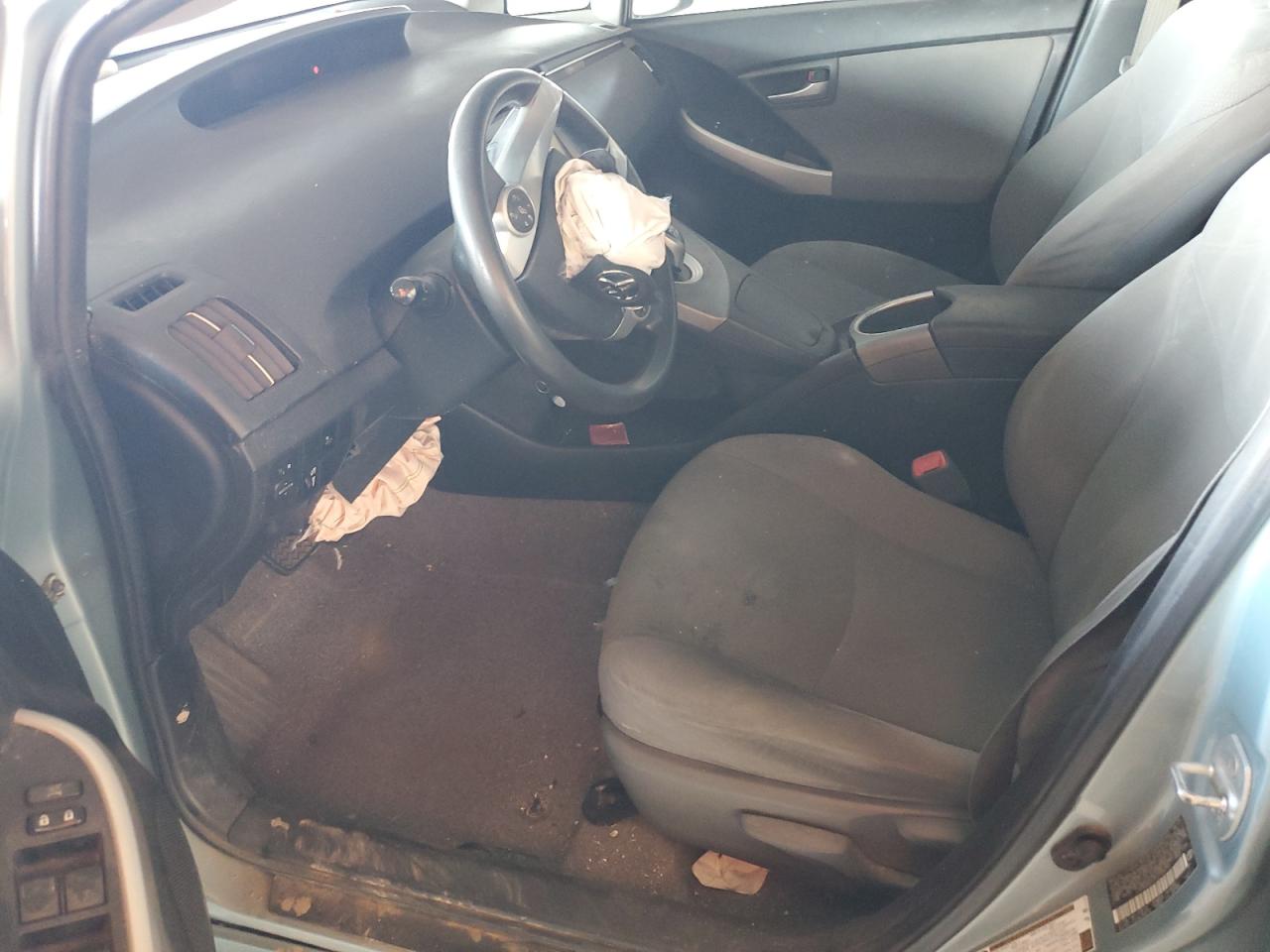 Toyota Prius Image 11