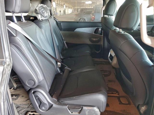 Kia Carnival Ex Image 9