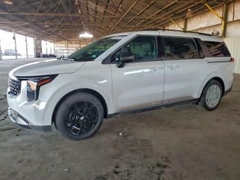  Salvage Kia Carnival