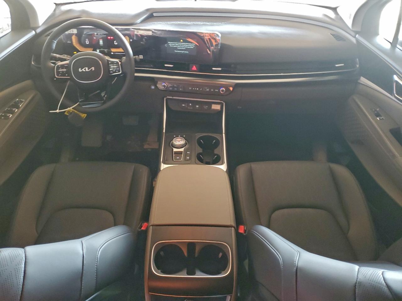 Kia Carnival Lxs Image 8