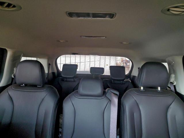 Kia Carnival Lxs Image 5