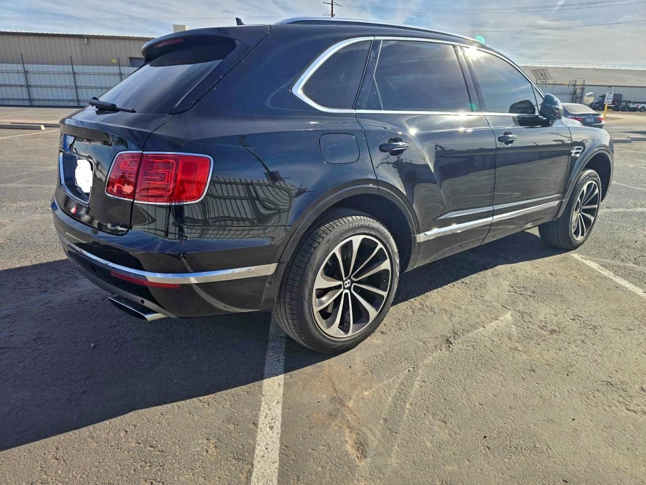 Bentley Bentayga Image 4