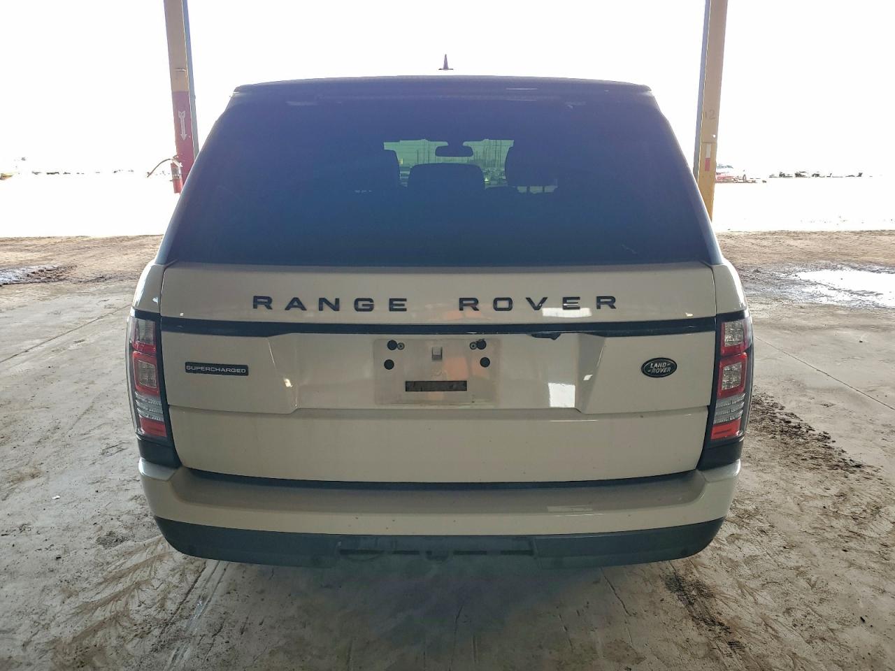 Land Rover Range Rover Supercharged Image 6