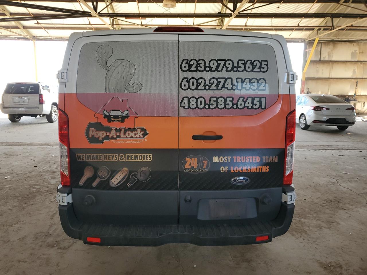 Ford Transit T-150 Image 5