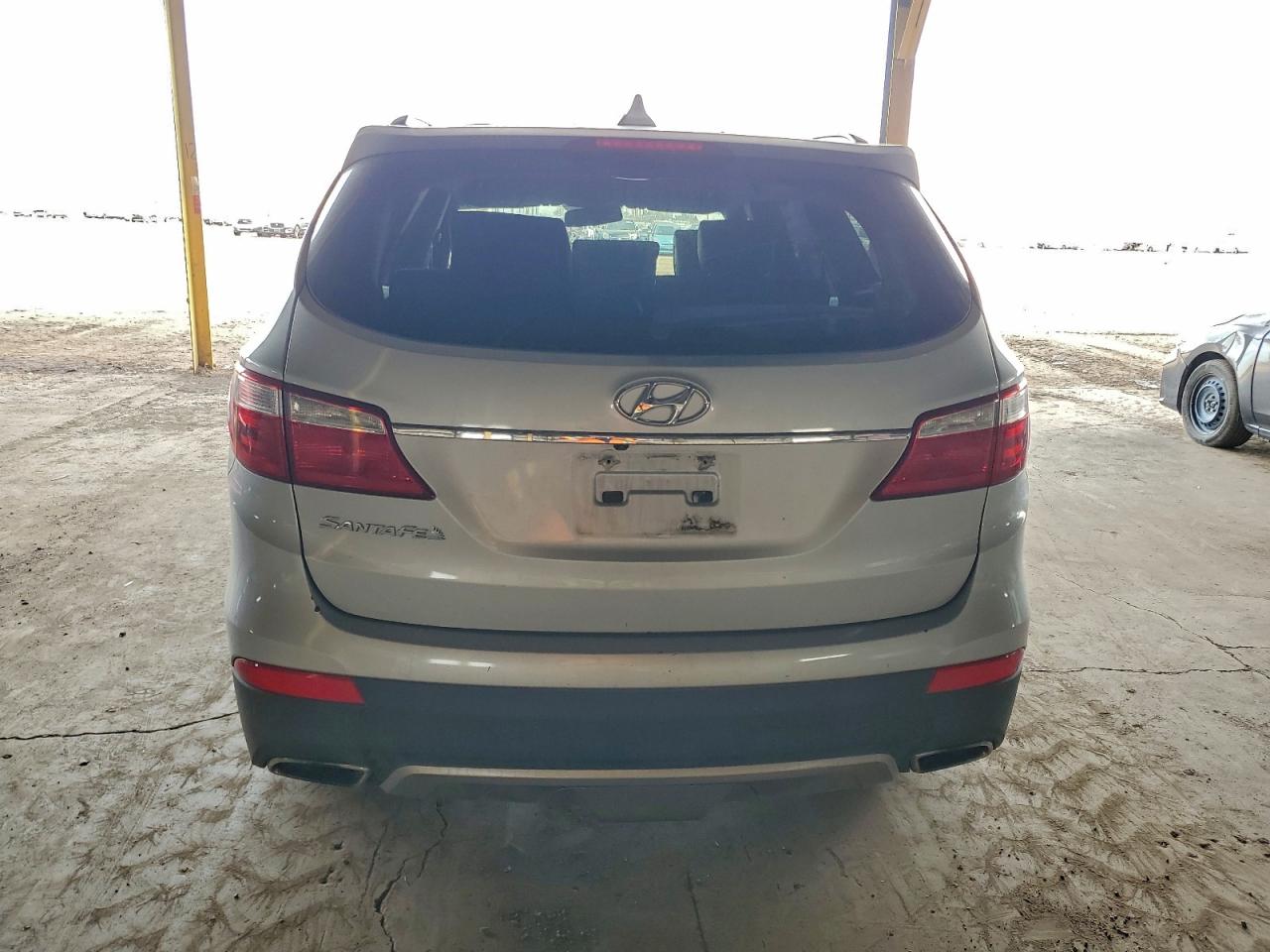 Hyundai SANTA FE Gls Image 13