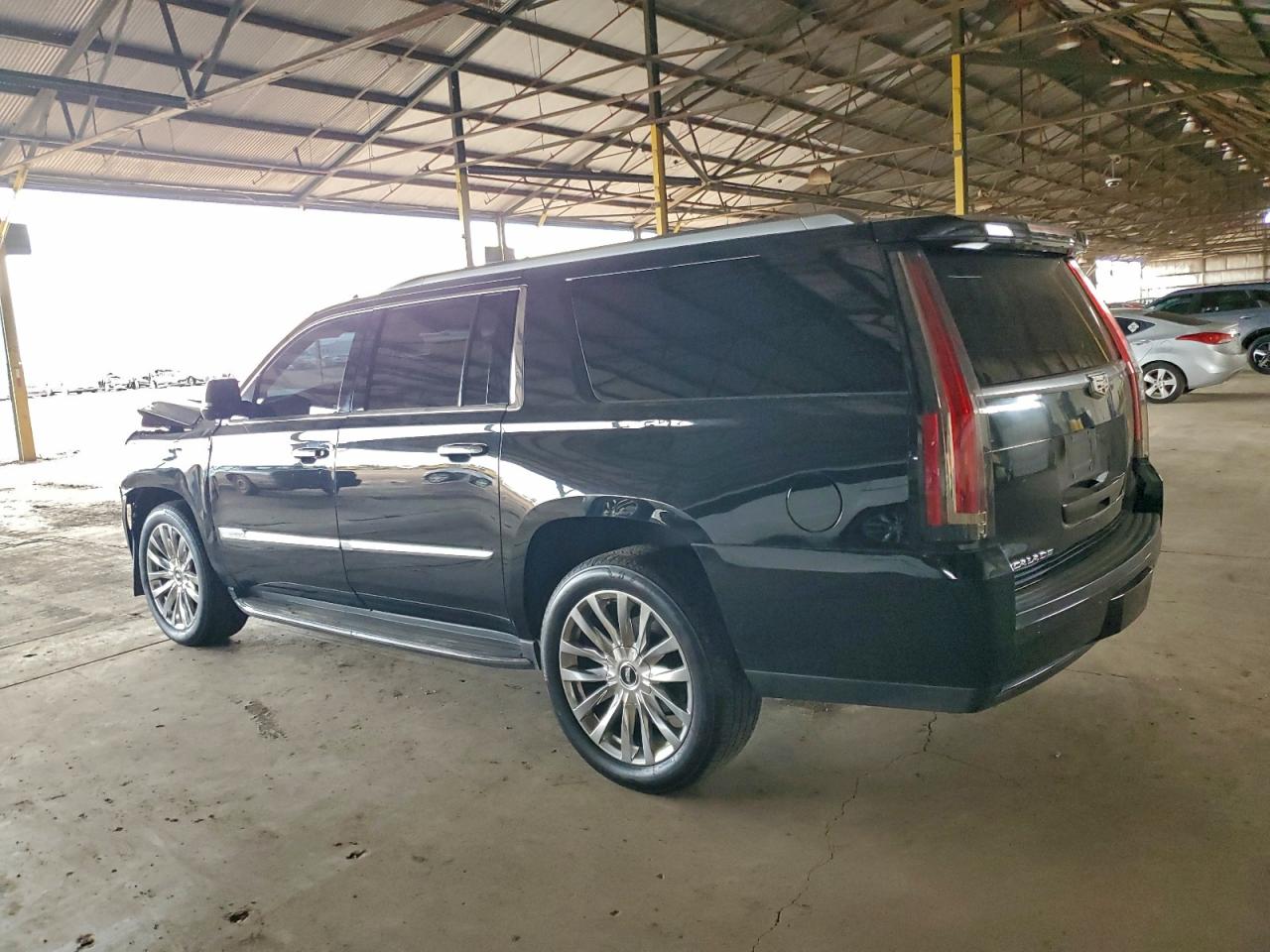 Cadillac Escalade Esv Premium Image 10