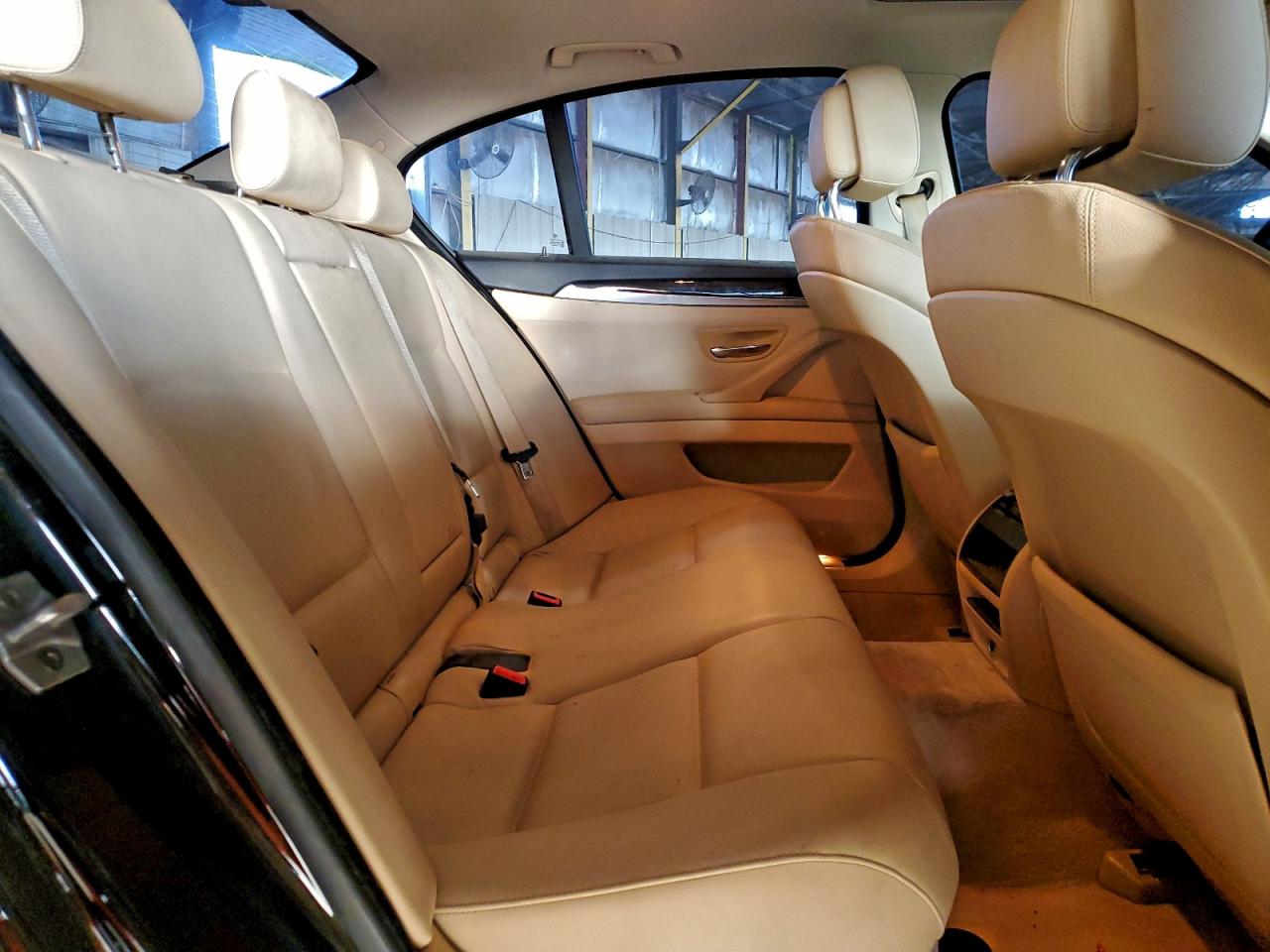 BMW 5 Series I Image 2