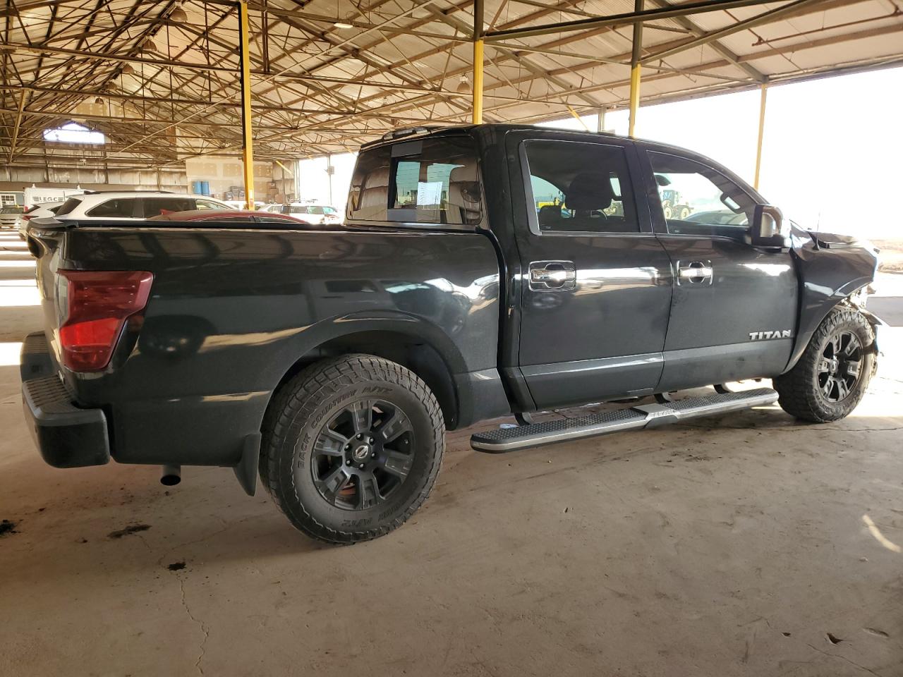 Nissan Titan Sv Image 8