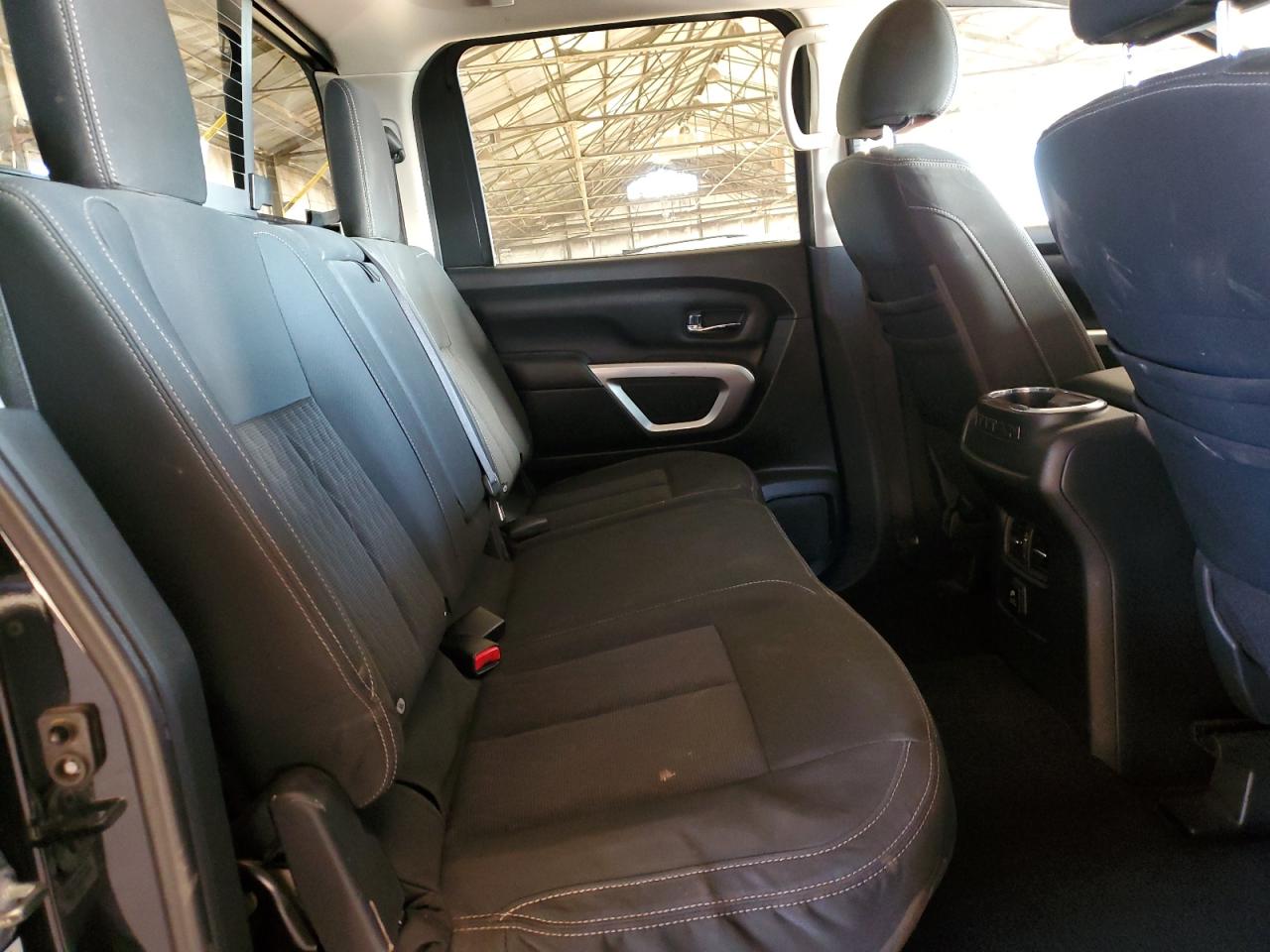 Nissan Titan Sv Image 12