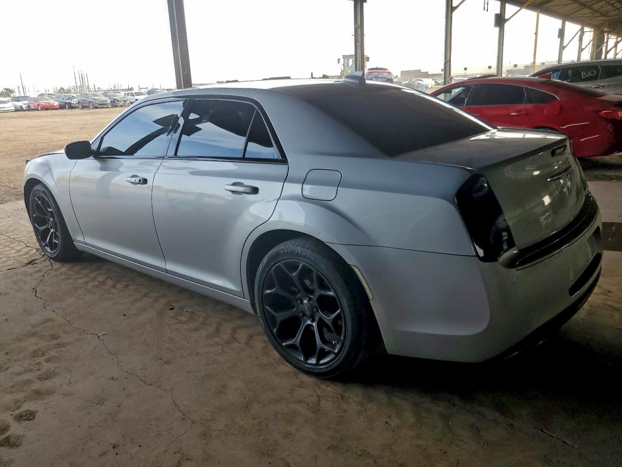 Chrysler 300 Touring Image 2