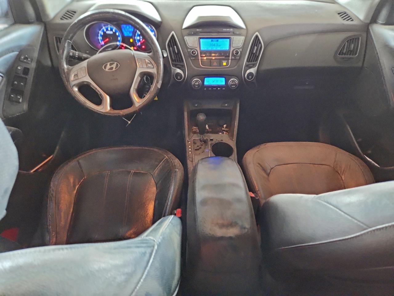 Hyundai TUCSON Gls Image 9