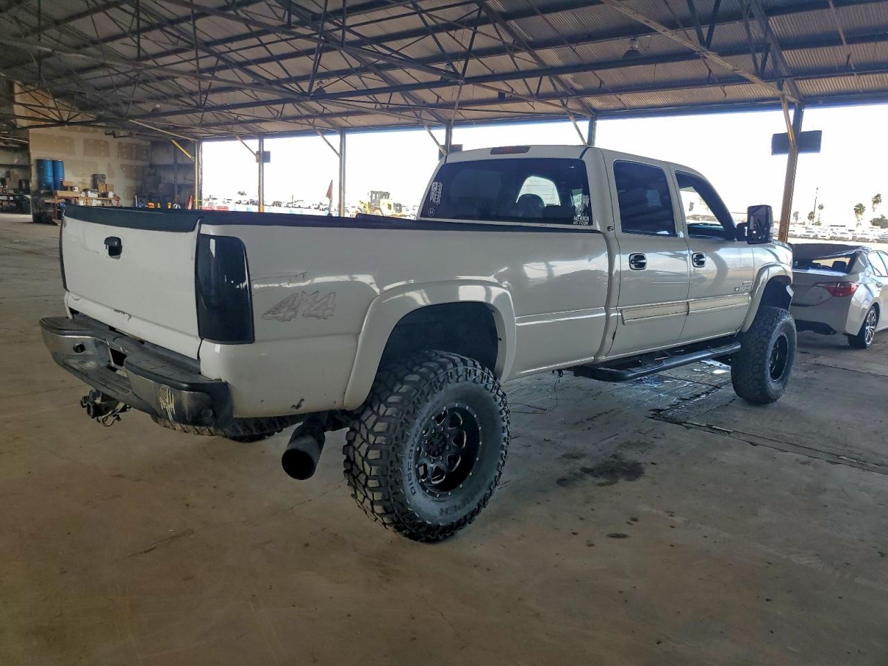 Chevrolet Silverado K2500 Heavy Duty Image 4