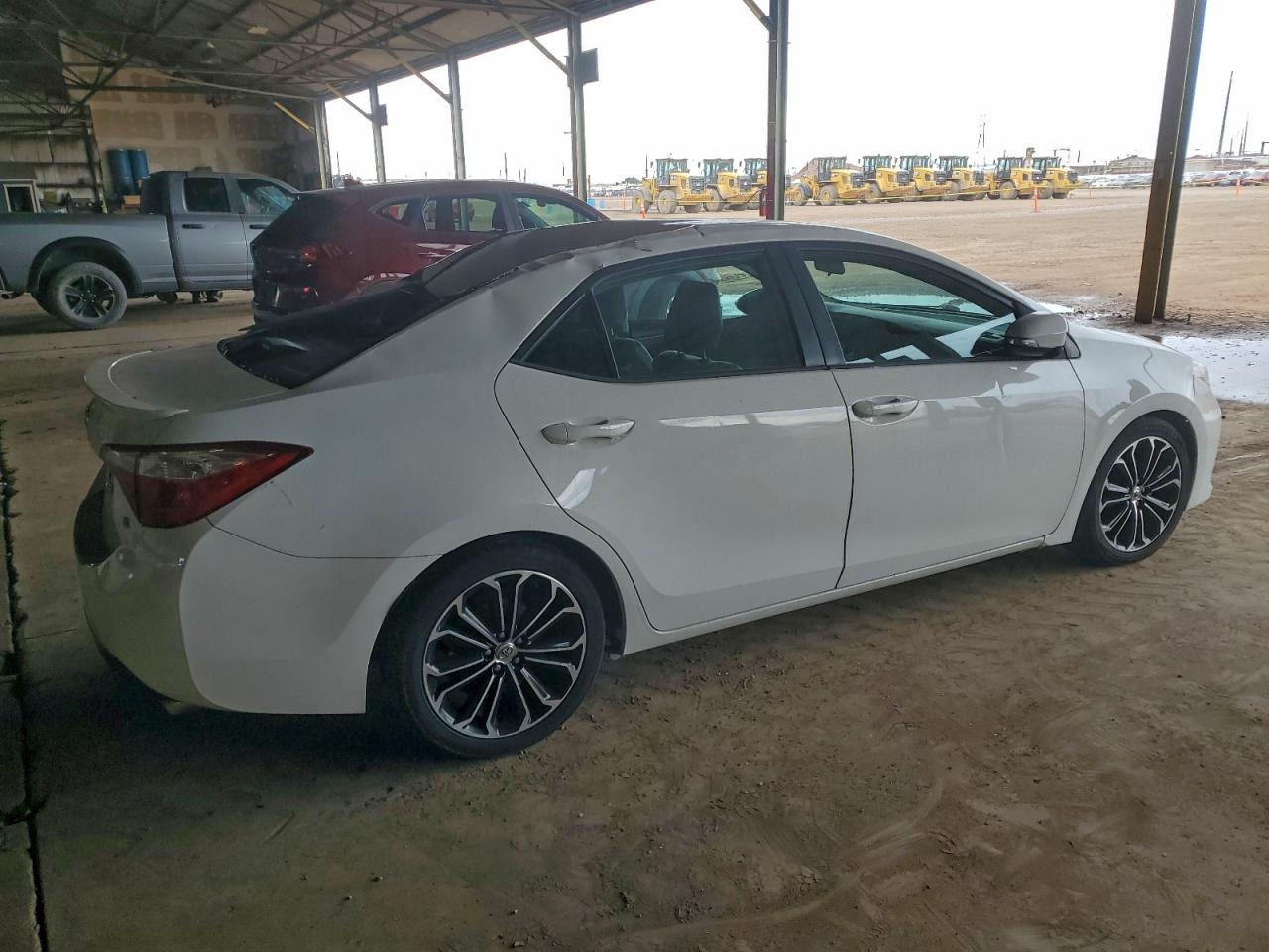 Toyota Corolla L Image 2