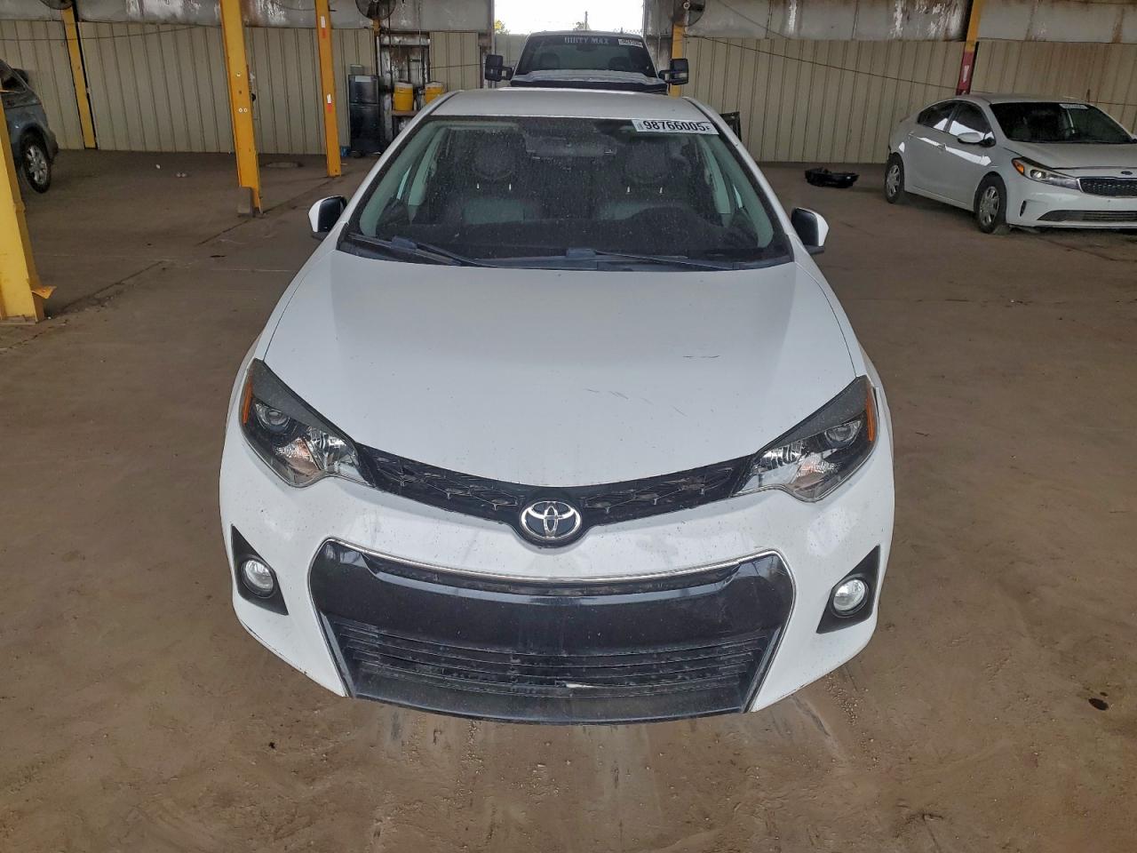 Toyota Corolla L Image 11