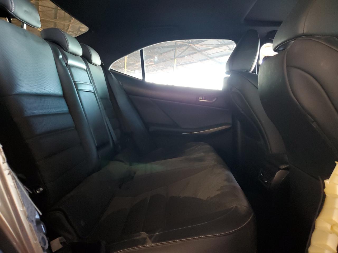 Lexus Is 300 Image 13