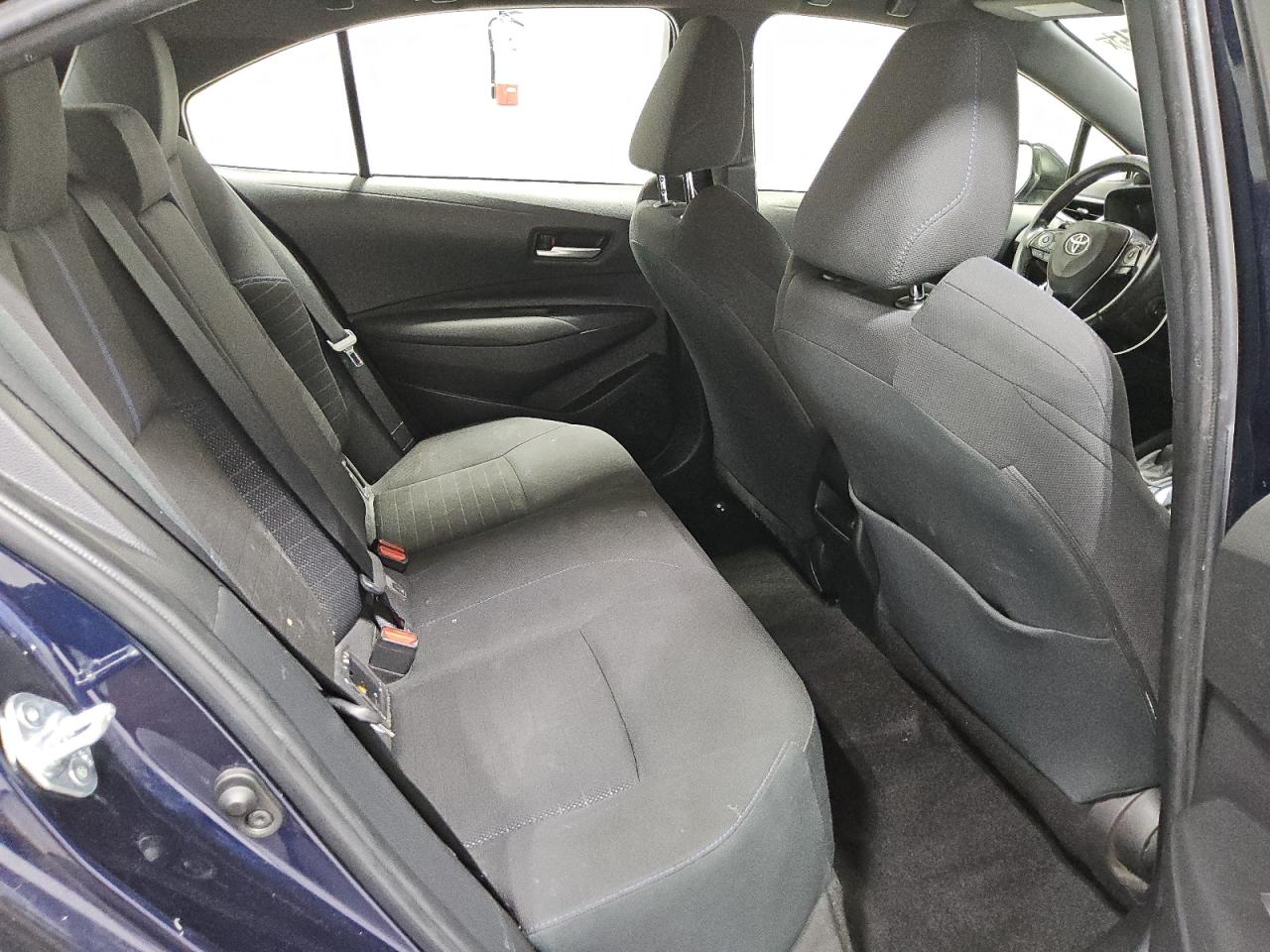 Toyota Corolla Se Image 8