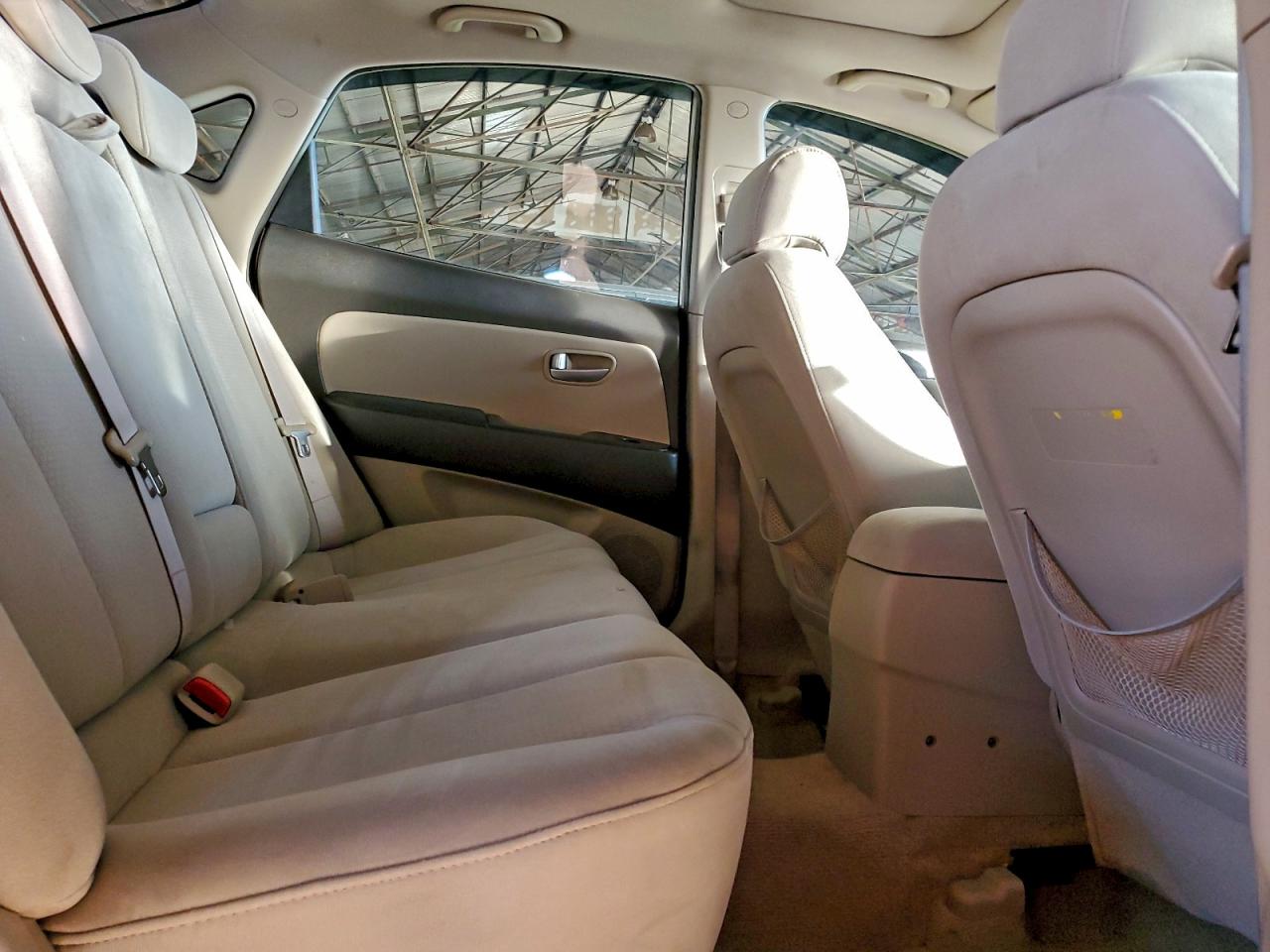 Hyundai ELANTRA Gls Image 7