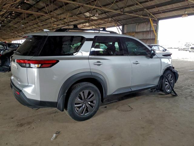 Nissan Pathfinder Sv Image 11